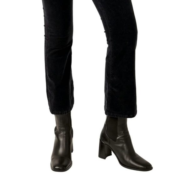 Free People-In My Feelings- Black cropped boot cut velvet pants.Size Large - Picture 5 of 10